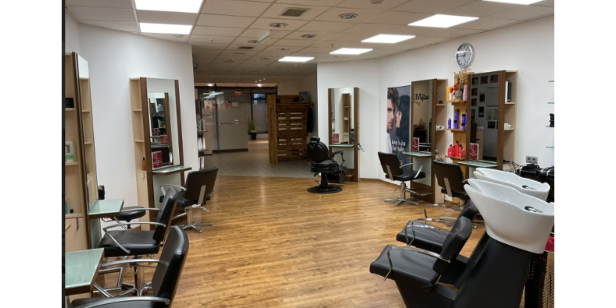 Voll ausgestatteter Friseursalon im Ertl-Zentrum Hallstadt zu vermieten! zimmer