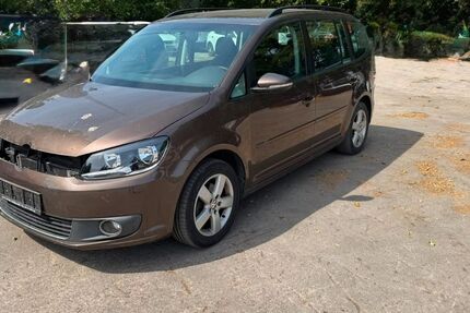 VW Touran 256.000 km 4.399 &euro; Bonn 53225