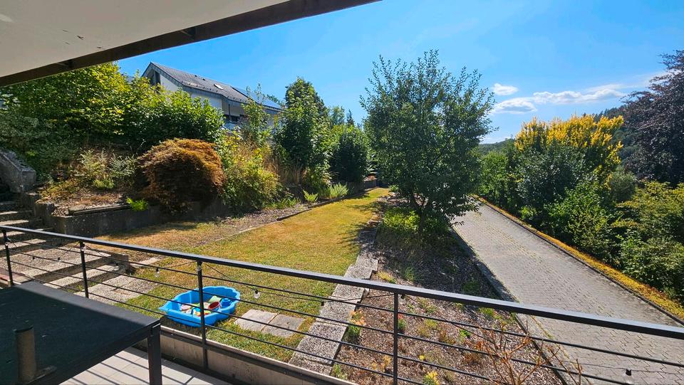 Terrassenwohnung Meschede - 3 Zimmer, 110 m&sup2;, 250.000&euro; | Angebot:27155510