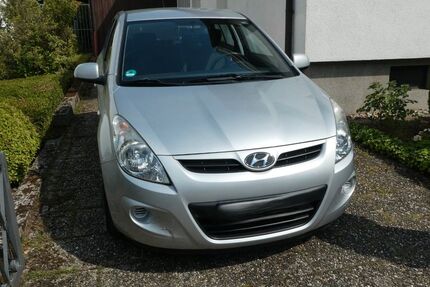 Hyundai i20 78.000 km 3.900 &euro; Oftersheim 68723