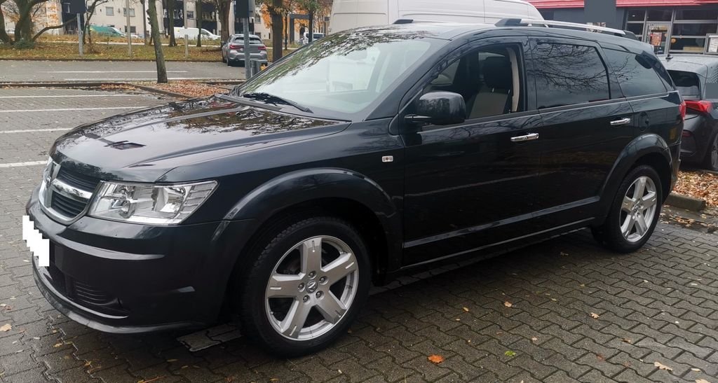 Dodge Journey 100.000 km 6.999 &euro; Berlin 13405