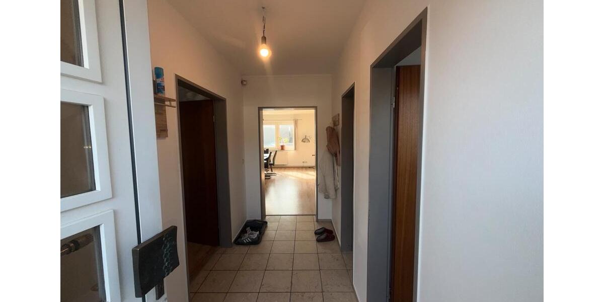 Erdgeschoßwohnung Lübeck Sankt Lorenz Nord - 5 Zimmer, 110 m&sup2;, 2.500&euro; | Angebot:25437021