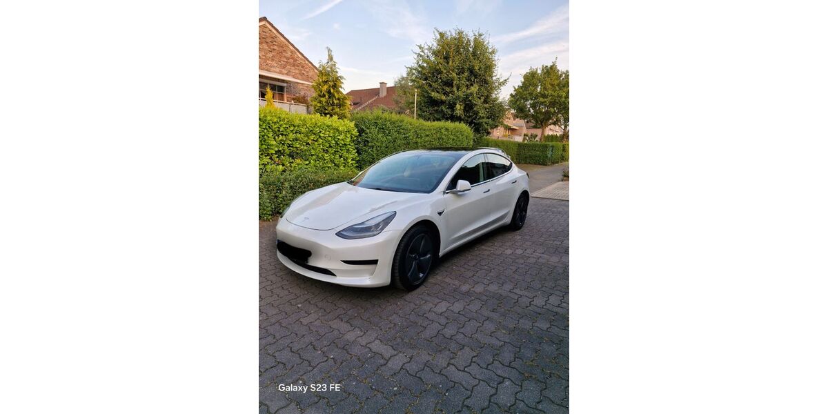 Tesla Model 3 72.409 km 19.900 &euro; Marl 45770