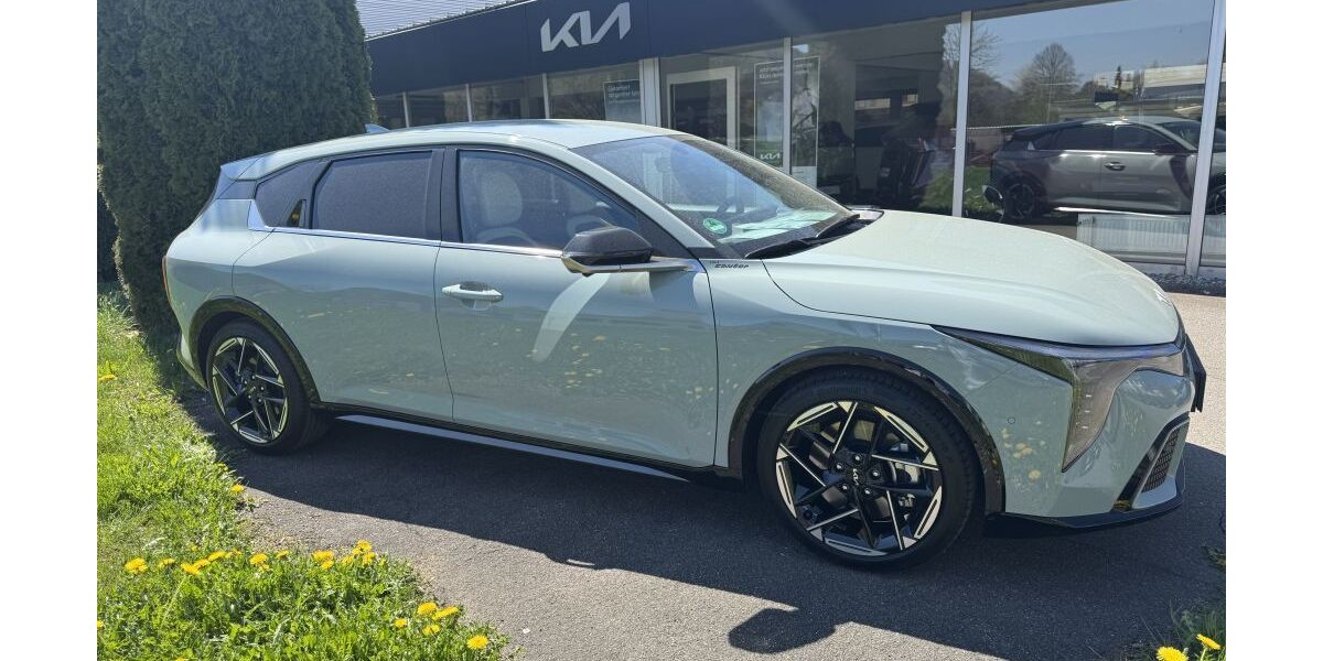 Kia K4 3.999 km 37.990 &euro; Albstadt 72458