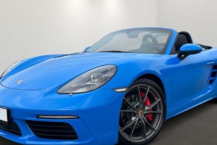 Porsche Boxster 1.837 km 88.718 € Villingen-Schwenningen 78048
