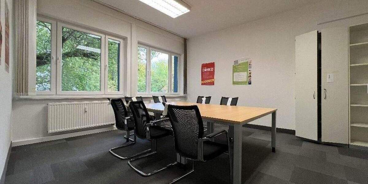 Provisionsfrei: Bürogebäude mit Ausbaupotenzial und genehmigter Hotelperspektive zimmer