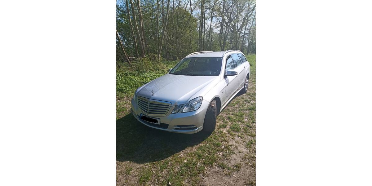 Mercedes-Benz E 220 111.000 km 13.900 &euro; Bargteheide 22941