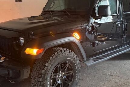 Jeep Wrangler 70.000 km 47.700 &euro; Velten 16727
