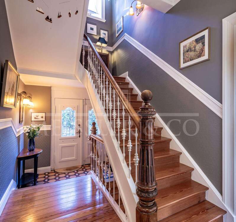 Haus zum Kaufen in Hamburg 2.600.000 € 192 m²