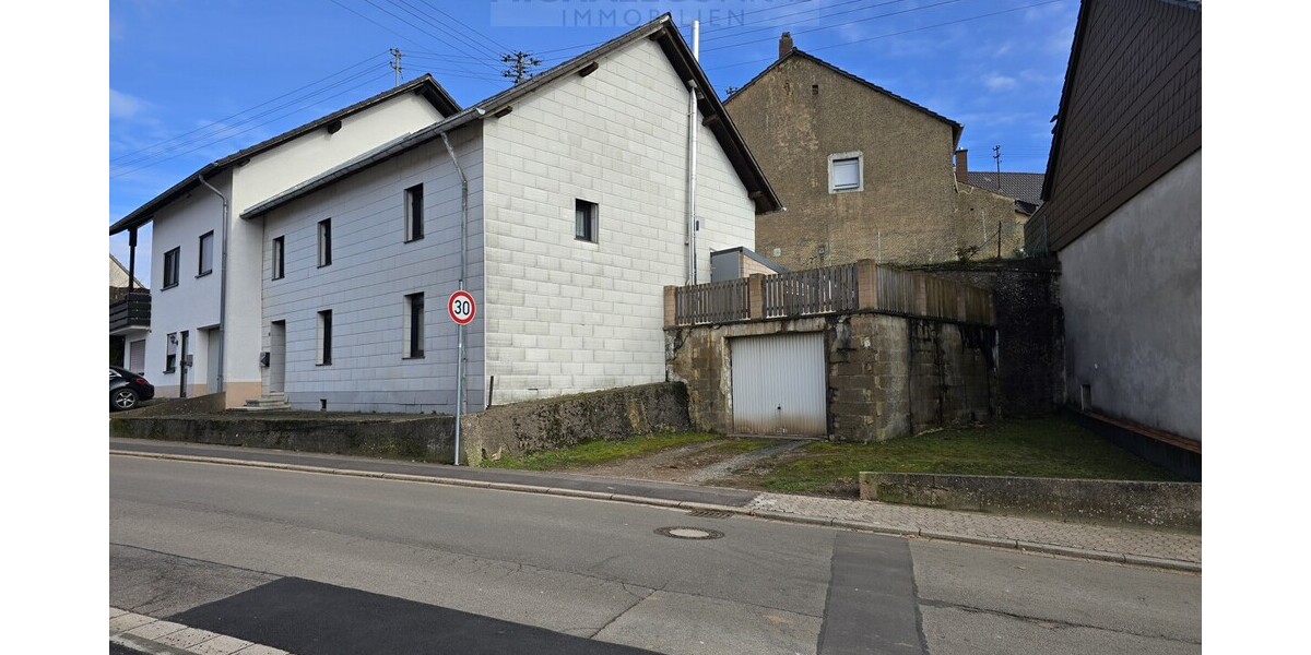 Modernisiertes Einfamilienhaus mit Einliegerwohnung Schmelz zentral - Einfamilienhaus Schmelz | Angebot:27010373