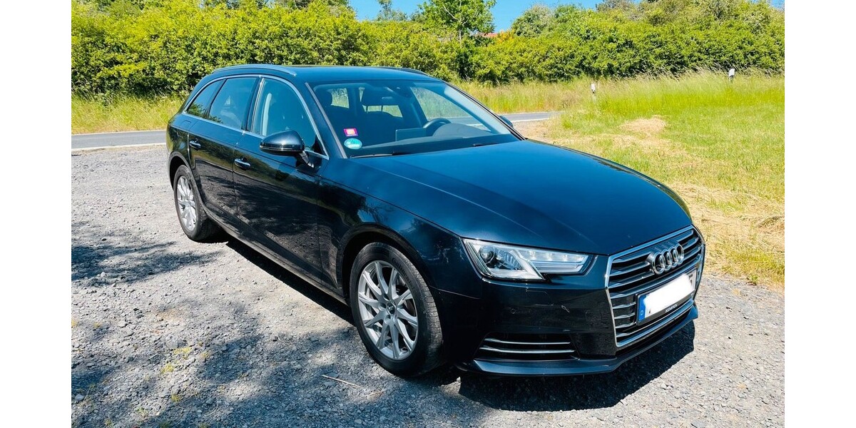 Audi A4 Avant 71.000 km 20.499 € Düsseldorf 40213