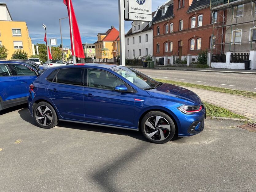 VW Polo 32.500 km 23.980 € Langenzenn 90579