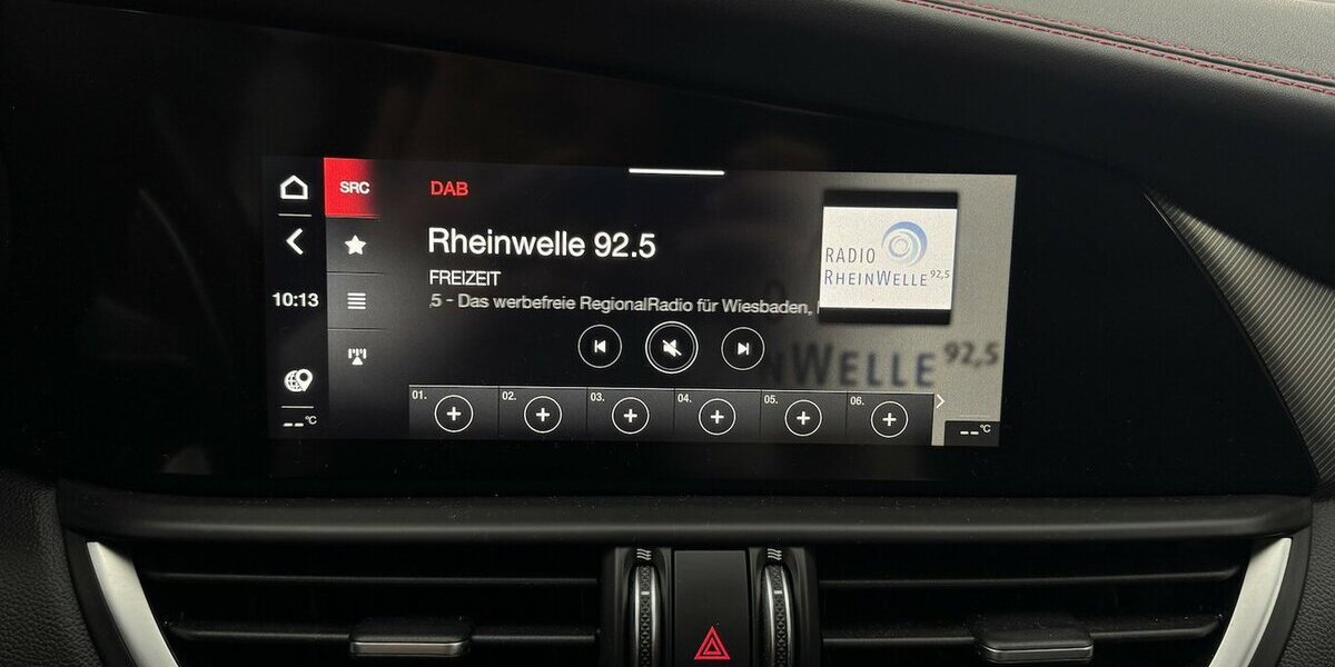 Alfa Romeo Giulia 2.0 Competizione Q4 Turbo Panoramadach 14.303 km 38.460 &euro; Lich 35423