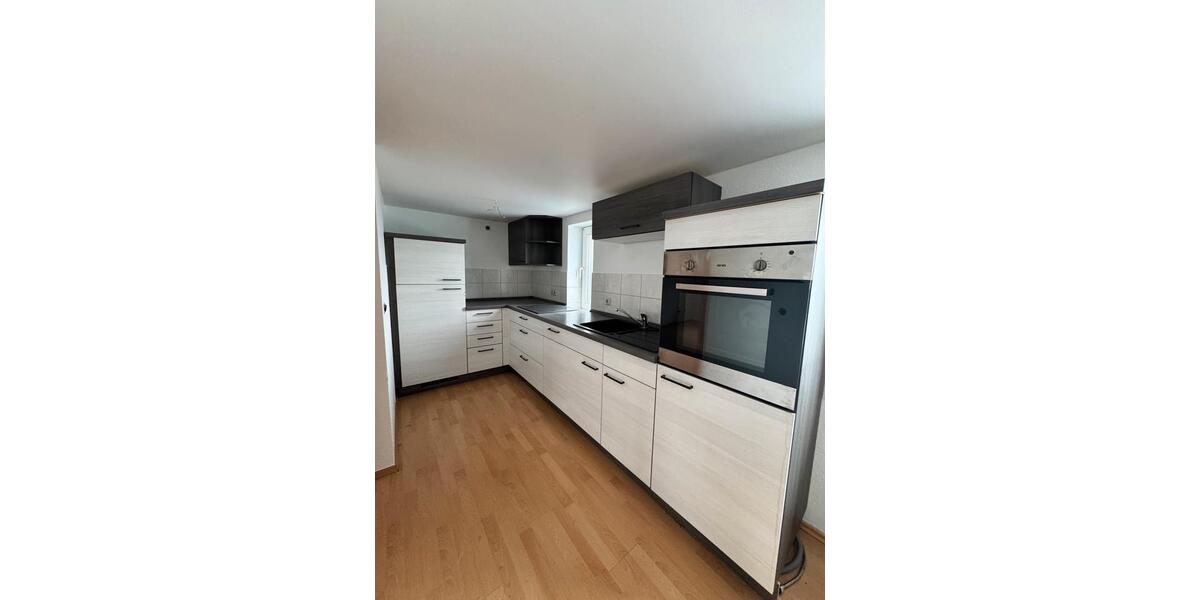 Etagenwohnung Arneburg - 3 Zimmer, 75 m&sup2;, 530&euro; | Angebot:26038895