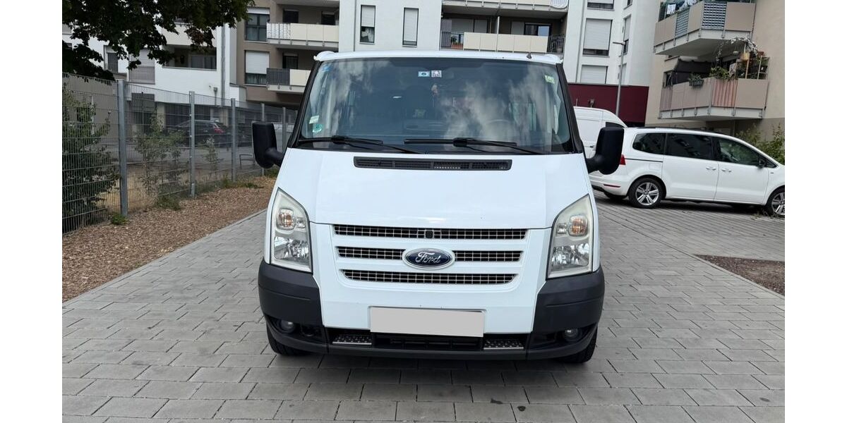 Ford Transit 110.000 km 8.900 &euro; Fürth 90763