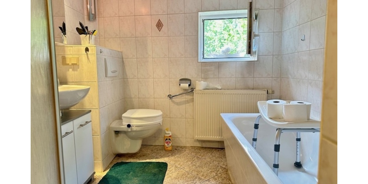 Massives Wohnhaus mit tollen Blick auf Schloß Könitz - Einfamilienhaus Unterwellenborn OT Könitz Könitz | Angebot:16297790