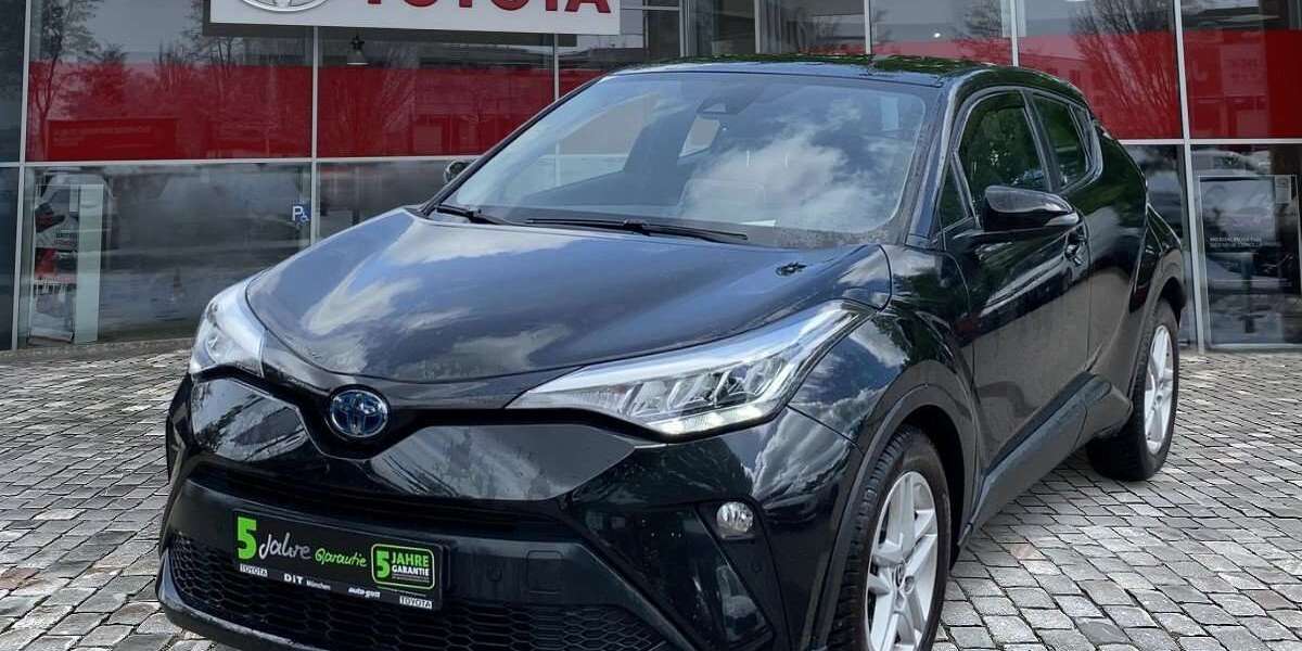 Toyota C-HR 27.355 km 23.290 &euro; München 80807