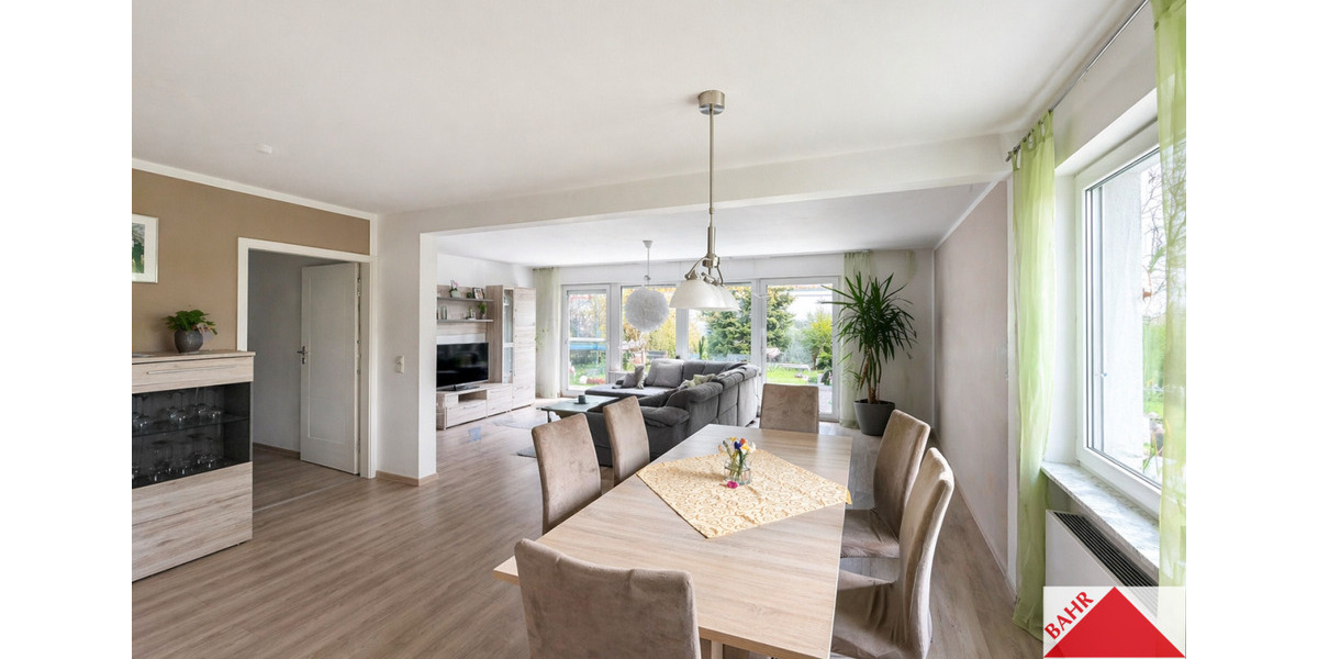 Einfamilienhaus Herrenberg - 6.5 Zimmer, 210 m&sup2;, 1.790&euro; | Angebot:26323516