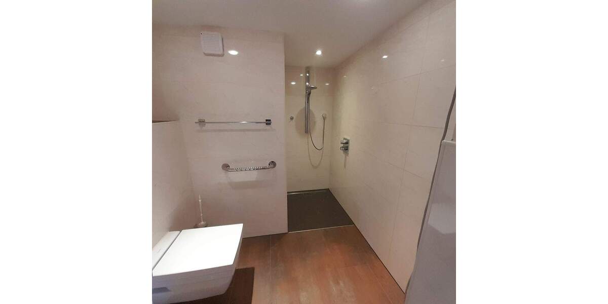 Sehr schönes Einfamilienhaus mit Garage in Rodenkirchen 4 zimmer