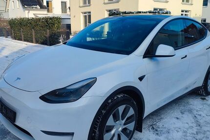 Tesla Model Y 55.200 km 36.200 &euro; Rüsselsheim 65428