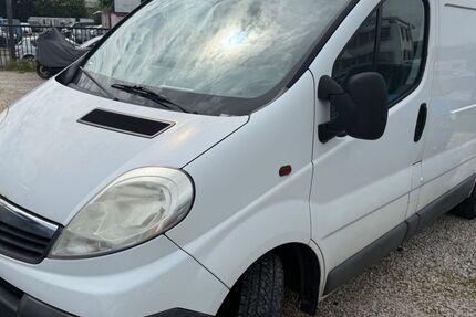 Opel Vivaro 336.000 km 2.900 &euro; Neu-Ulm 89231