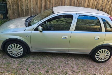 Opel Corsa 174.075 km 1.990 &euro; Wolfach 77709