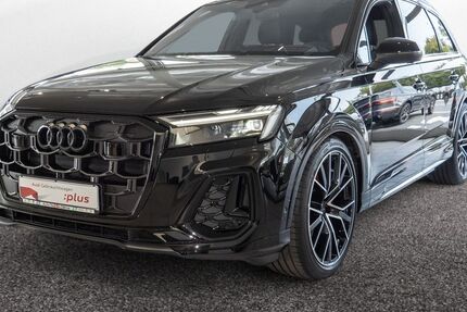 Audi Q7 7.424 km 74.880 &euro; Brandenburg 14772