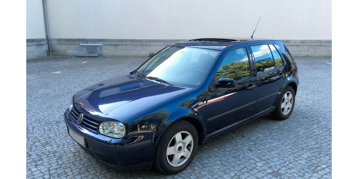 VW Golf 164.000 km 2.300 &euro; Berlin 12249