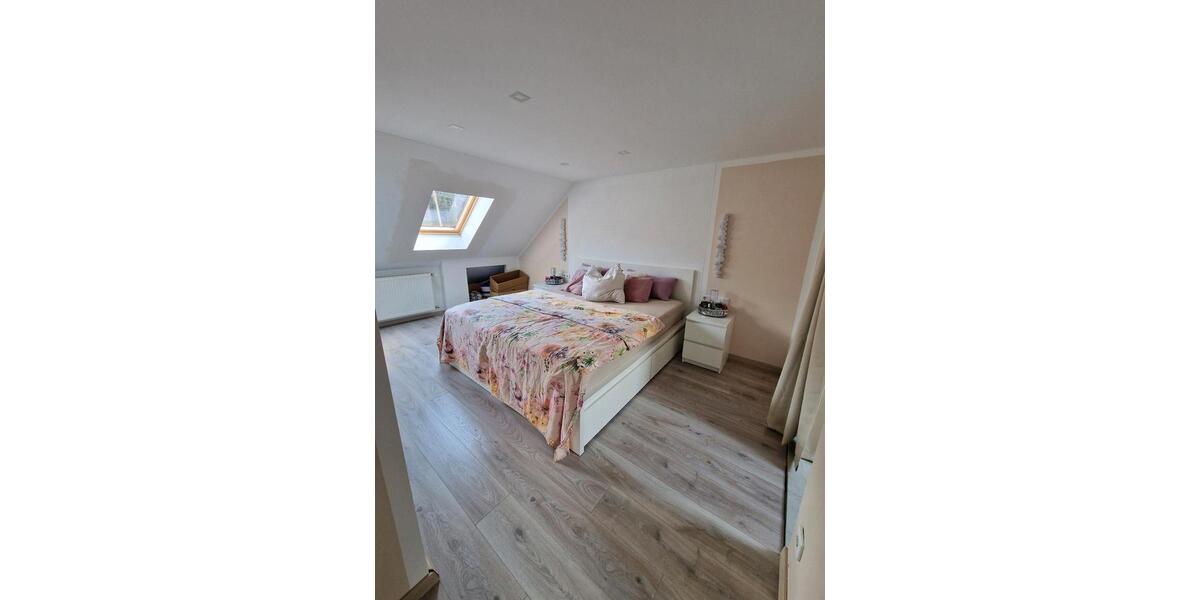 Reihenhaus Schwaig Bei Nürnberg - 5 Zimmer, 140 m&sup2;, 489.000&euro; | Angebot:25968496