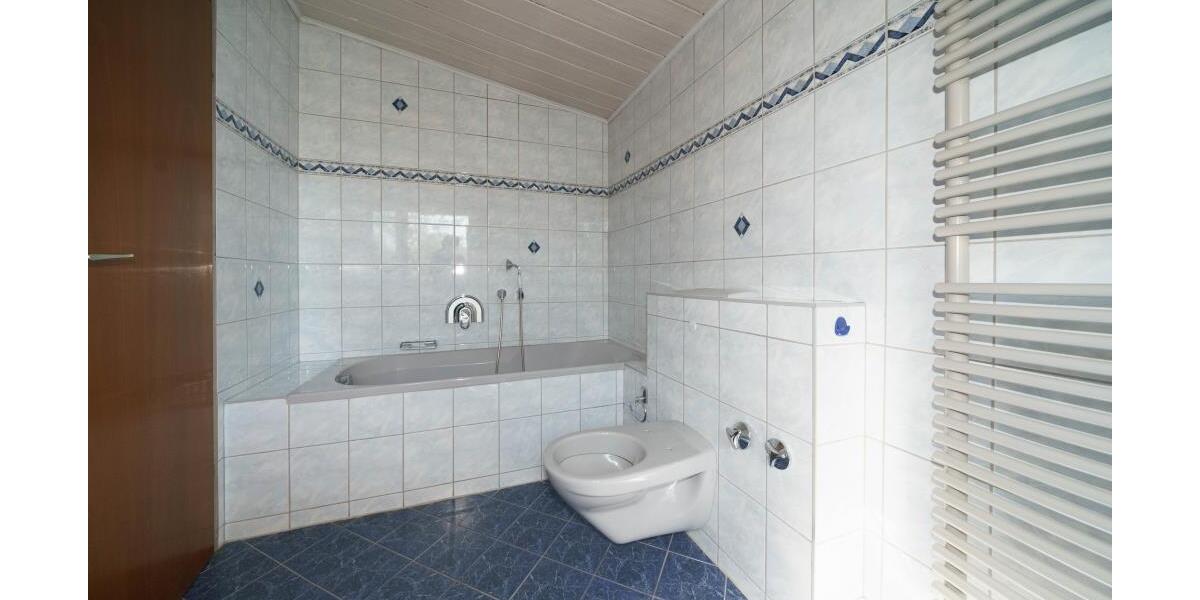 Charmantes Häuschen in Hinterhauslage mit Garten & Terrasse - Einfamilienhaus Fürth 10809563000 | Angebot:27144032