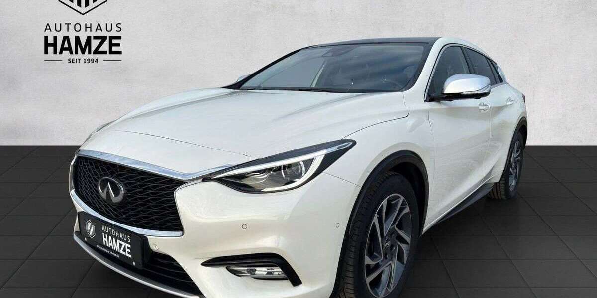 INFINITI Q30 10.000 km 25.980 &euro; Gochsheim 97469