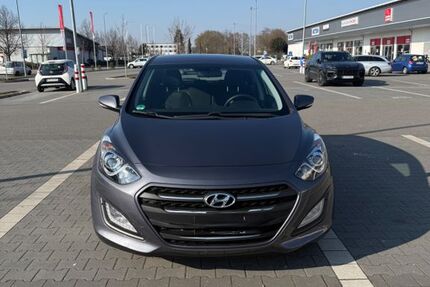 Hyundai i30 47.000 km 10.300 &euro; Schwetzingen 68723
