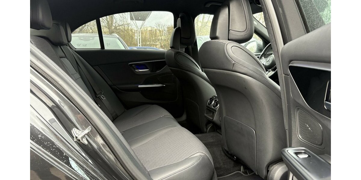 Mercedes-Benz C 200 d/AVANTGARDE/KAMERA/BURMESTER/LED/1.HAND 85.974 km 29.900 &euro; Villingen-Schwenningen 78054