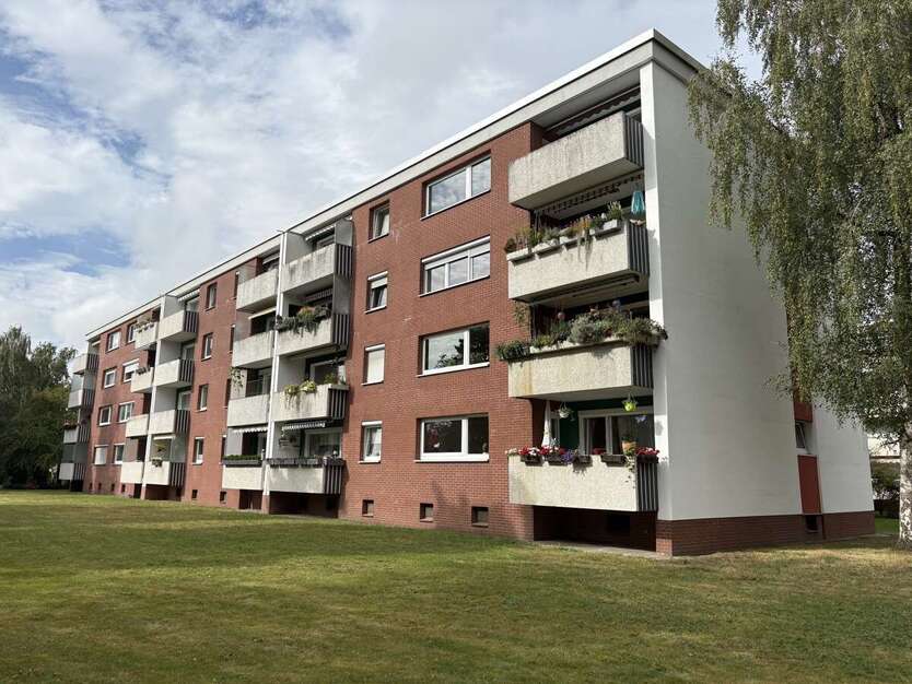 Wohnung zum Kaufen in Hannover Vinnhorst 240.000 € 75 m² 3 zimmer
