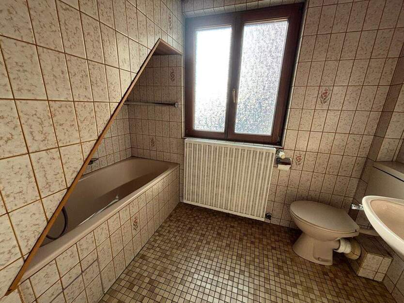 Freistehendes EFH mit großem Garten in Waiblingen zu verkaufen. 5 zimmer