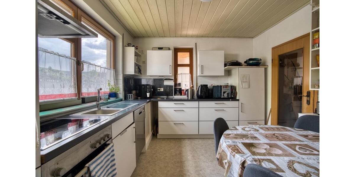 Einfamilienhaus Lauenförde - 6 Zimmer, 201 m&sup2;, 369.500&euro; | Angebot:26835900