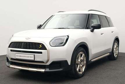 Mini Countryman SE All4 8.255 km 44.750 &euro; München 80788