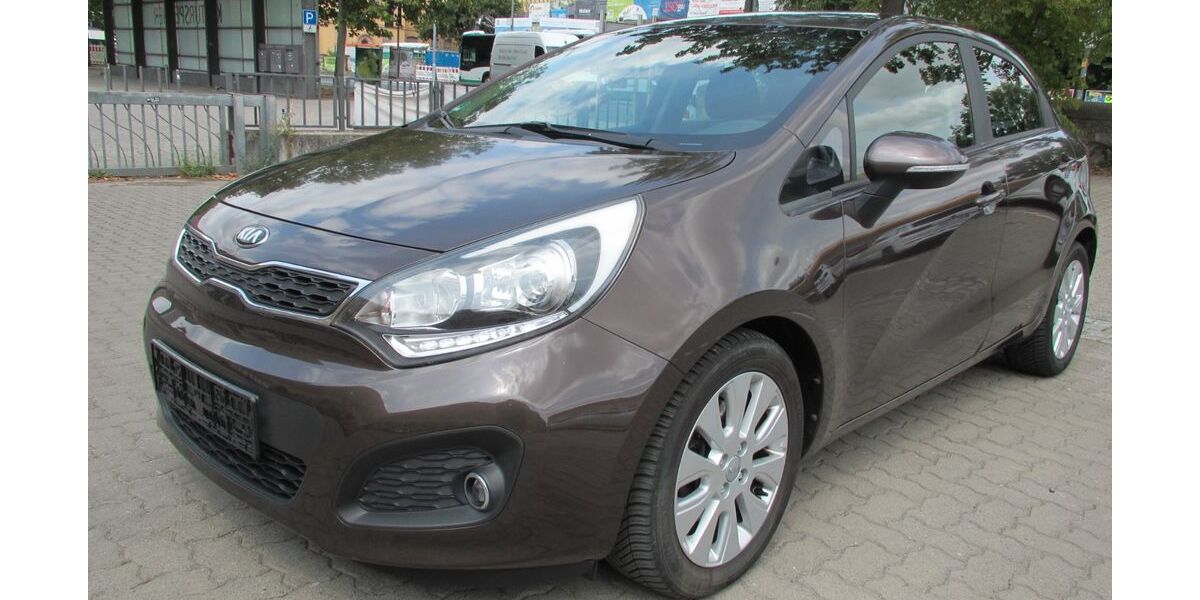 Kia Rio 144.275 km 3.950 &euro; Würzburg 97080