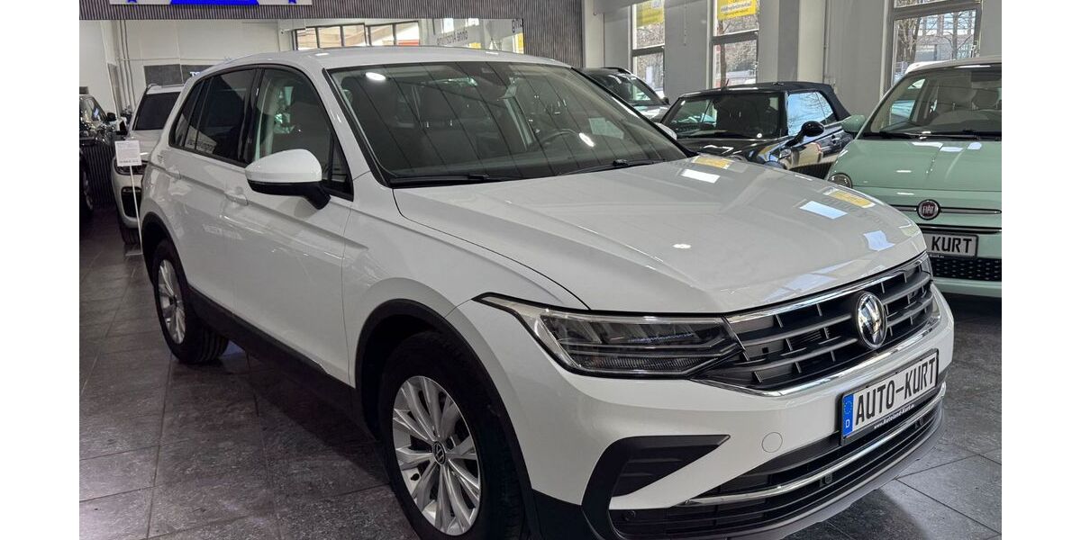 VW Tiguan 64.540 km 24.900 &euro; München 81829
