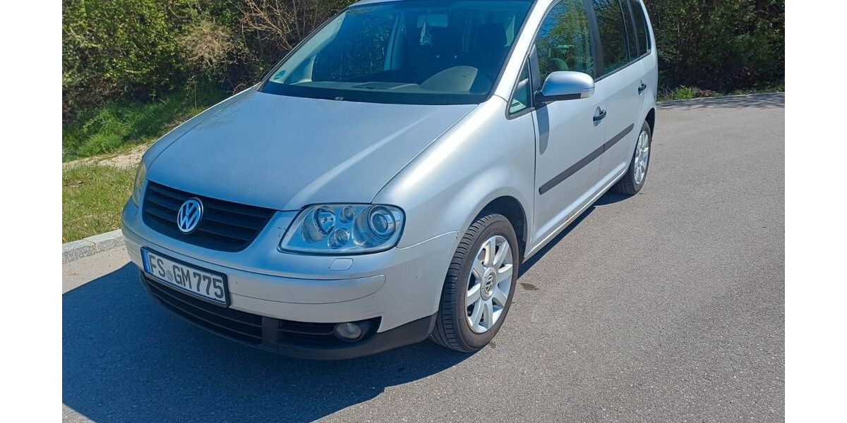 VW Touran 283.000 km 2.150 &euro; Attaching 85356