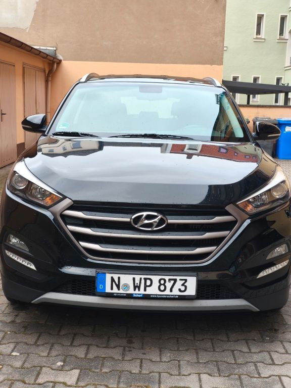 Hyundai TUCSON 112.000 km 14.600 € Nürnberg 90419