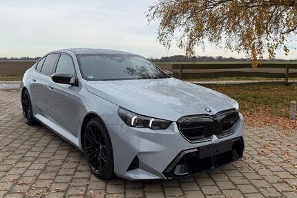 BMW M5 16.000 km 123.990 &euro; Olching 82140