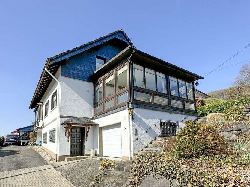 Haus zum Kaufen in Gummersbach 395.000 € 211 m²