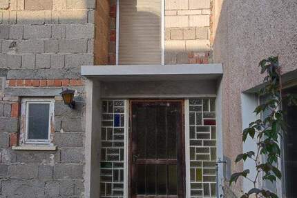 Haus Schnaittenbach - 7 Zimmer, 250 m&sup2;, 90.000&euro; | Angebot:24751701