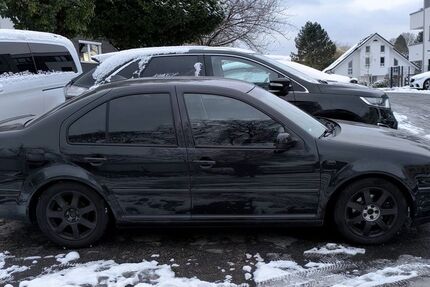 VW Bora 256.000 km 1.000 &euro; Leverkusen 51381