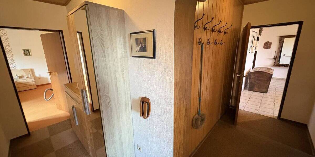 Einfamilienhaus Höxter Bruchhausen - 7 Zimmer, 200 m&sup2;, 220.000&euro; | Angebot:26903572