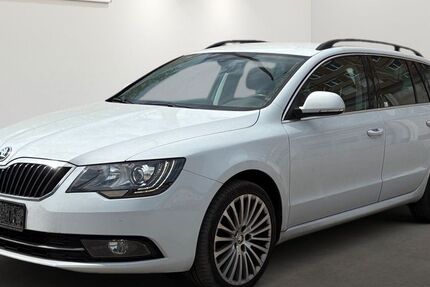 Skoda Superb 199.547 km 7.399 &euro; Berlin 12681