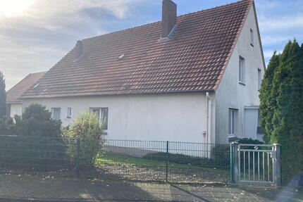 Bauernhaus mit Garten