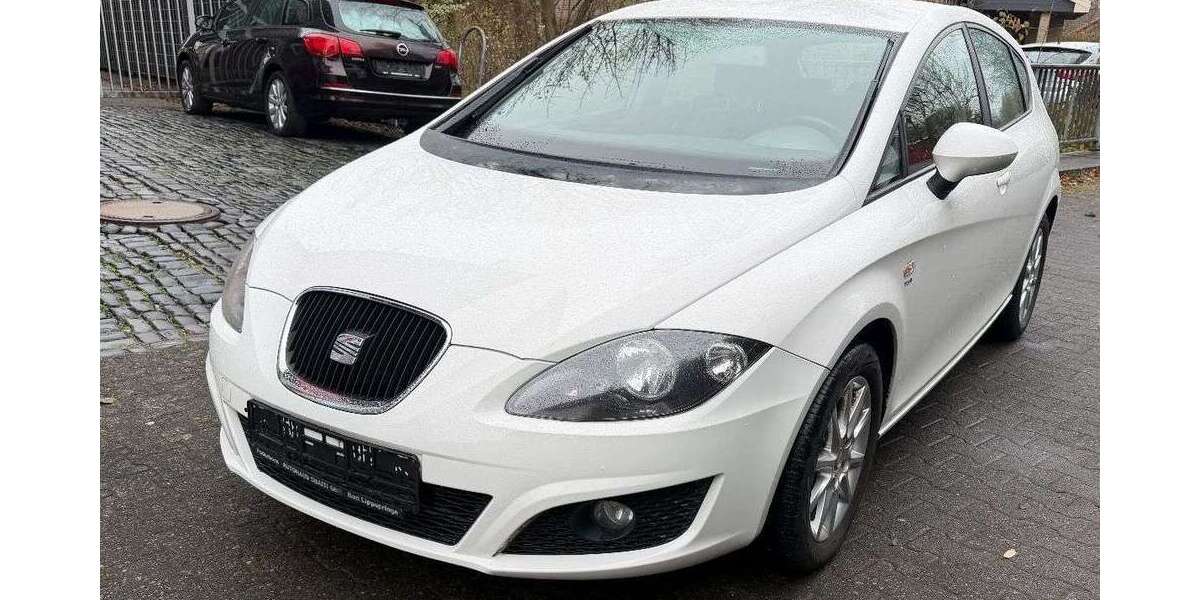 Seat Leon 165.000 km 2.799 &euro; Paderborn 33100