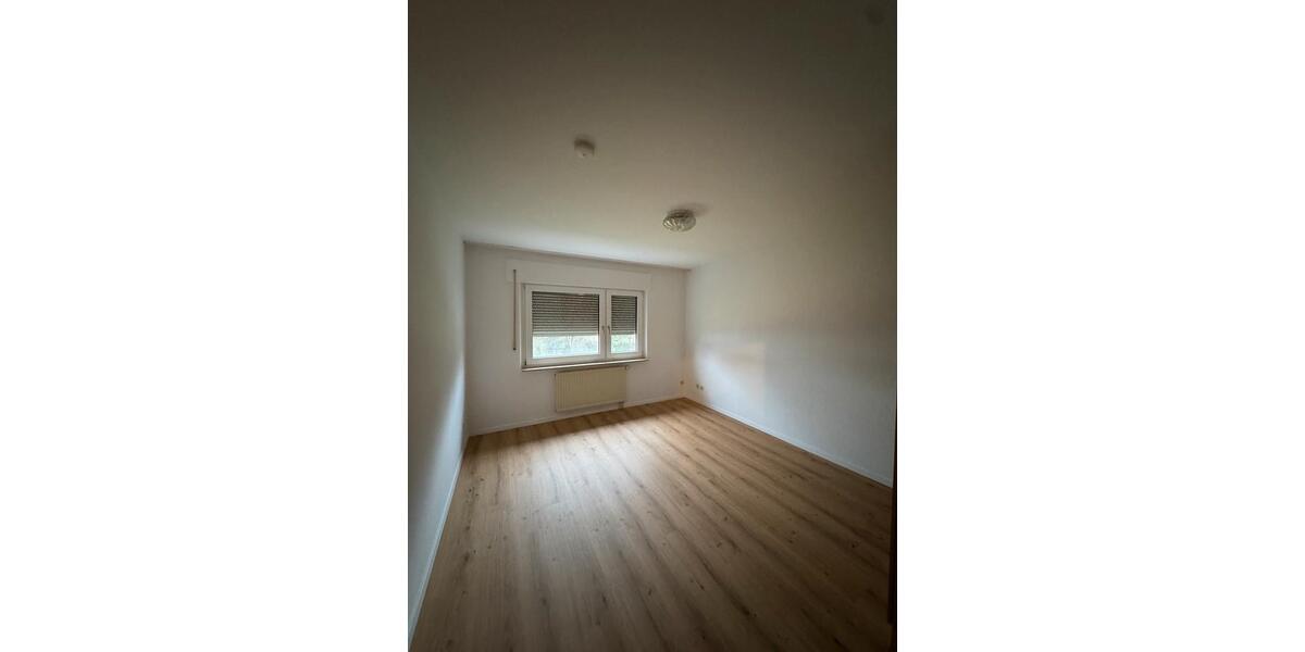 Teilsanierte Doppelhaushälfte mit Garten in Kaltenbrunn 4 zimmer